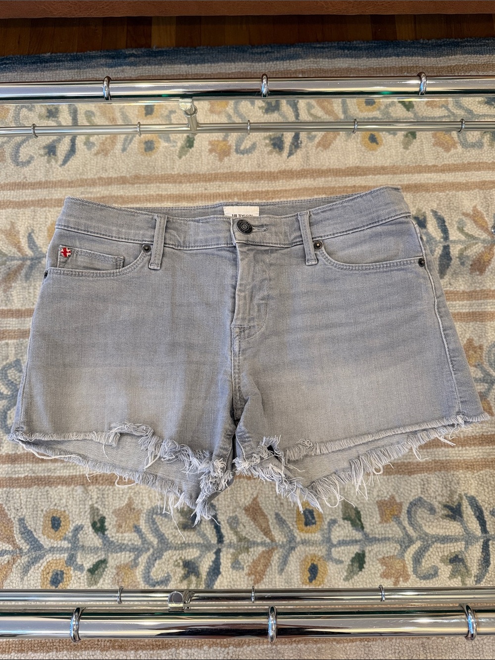 Hudson Jeans Light Gray Frayed Hem Amber Denim Shorts 🩶
